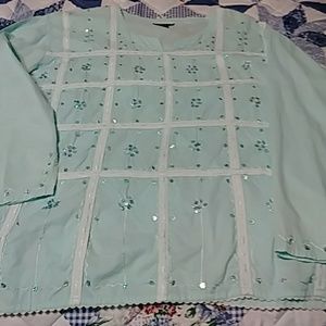 Sage colored shirt.  Beautiful sz.2x